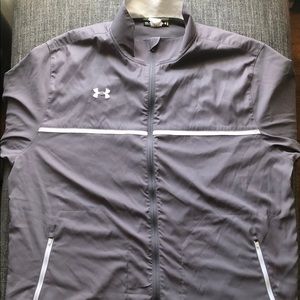 Men’s Under Armour Loose Fit Windbreaker